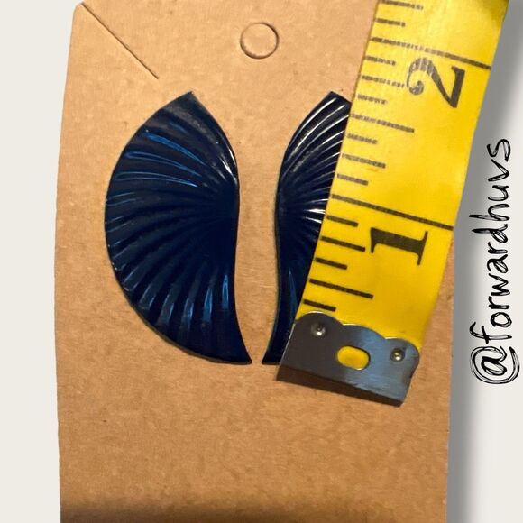 Bundle Sale 3 for $15 | Dark Blue 80s Style Textured Crescent Earrings - Picture 4 of 6